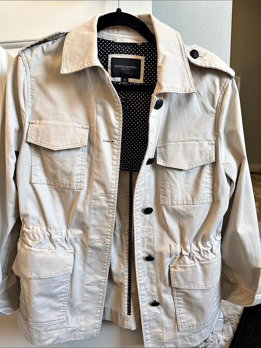 Banana Republic Women's Utility Jacket in Cream Like New